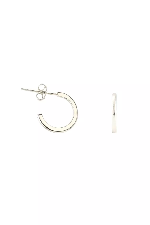 Classic huggie hoop earrings