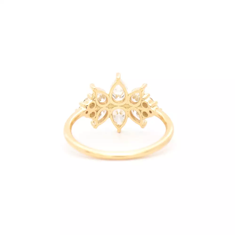 Flora Diamond Cluster Ring