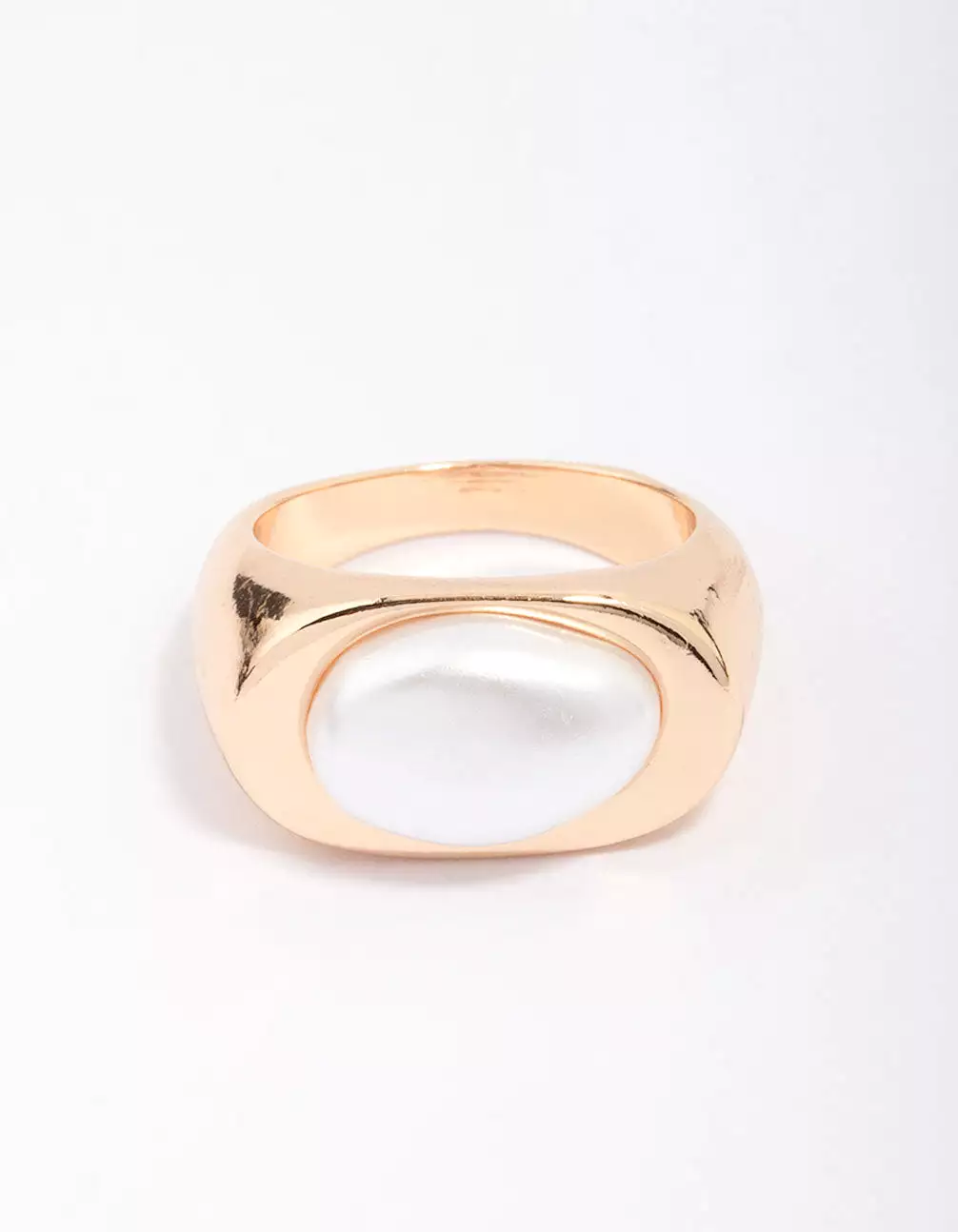 Gold Oval Pearl Signet Ring