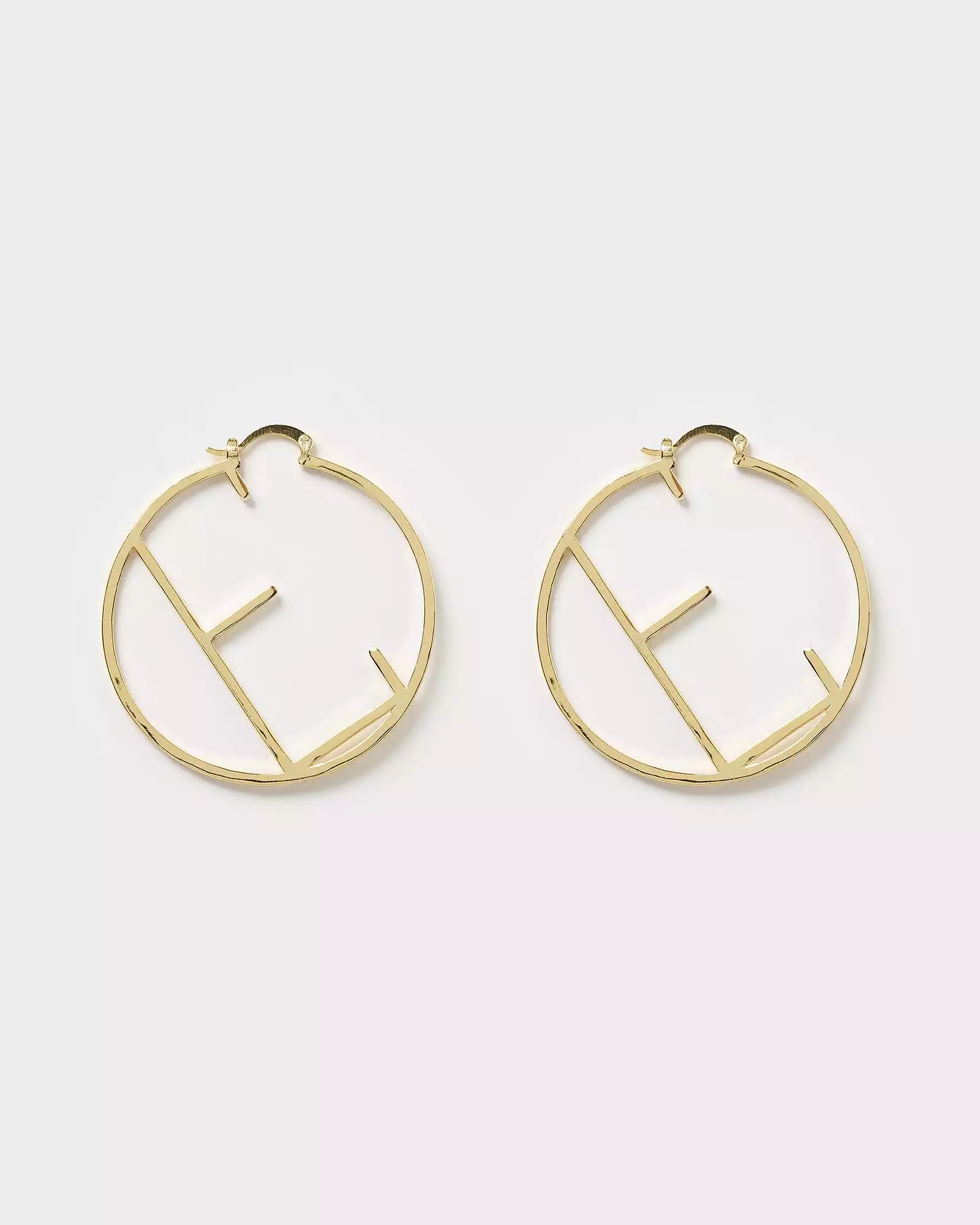 Izoa Alphabet Letter E Hoop Earrings