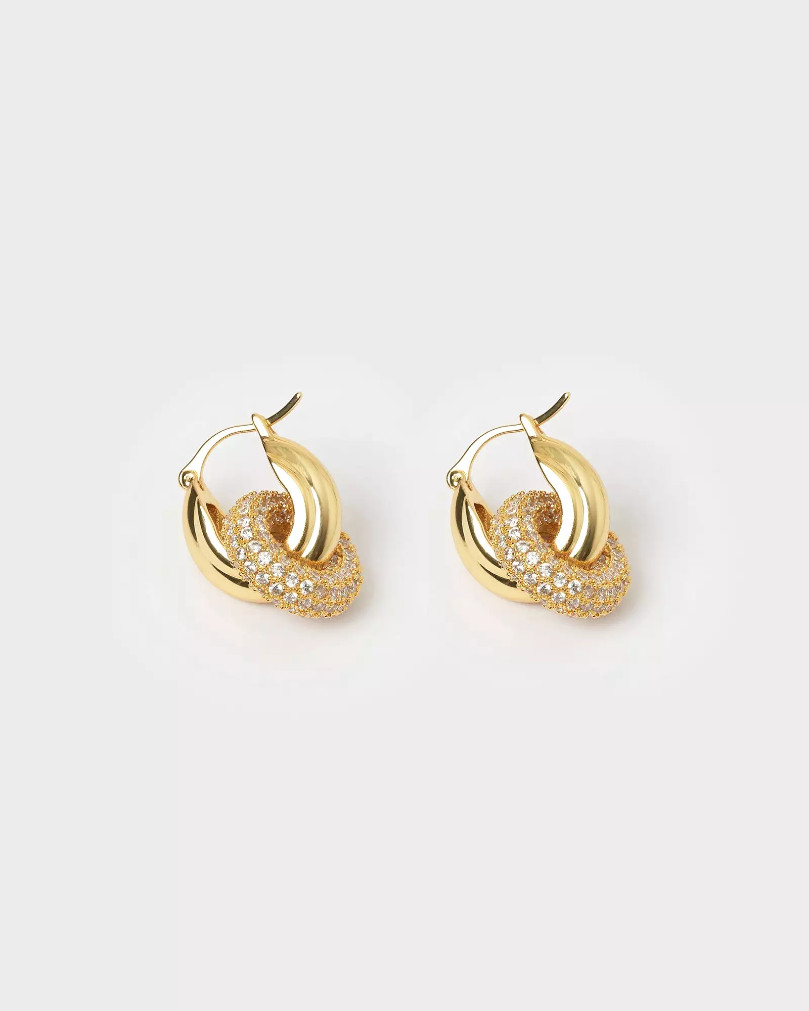 Izoa Sofia Huggie Earrings Gold