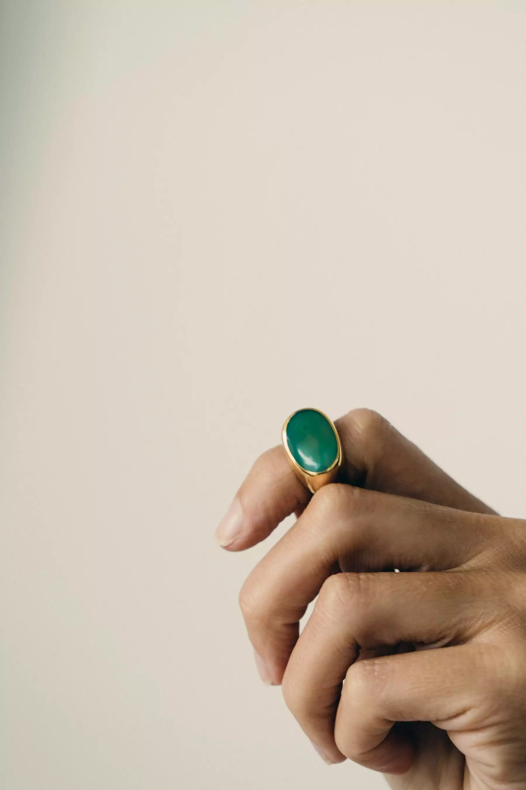 JADE SIGNET RING / Golden ring