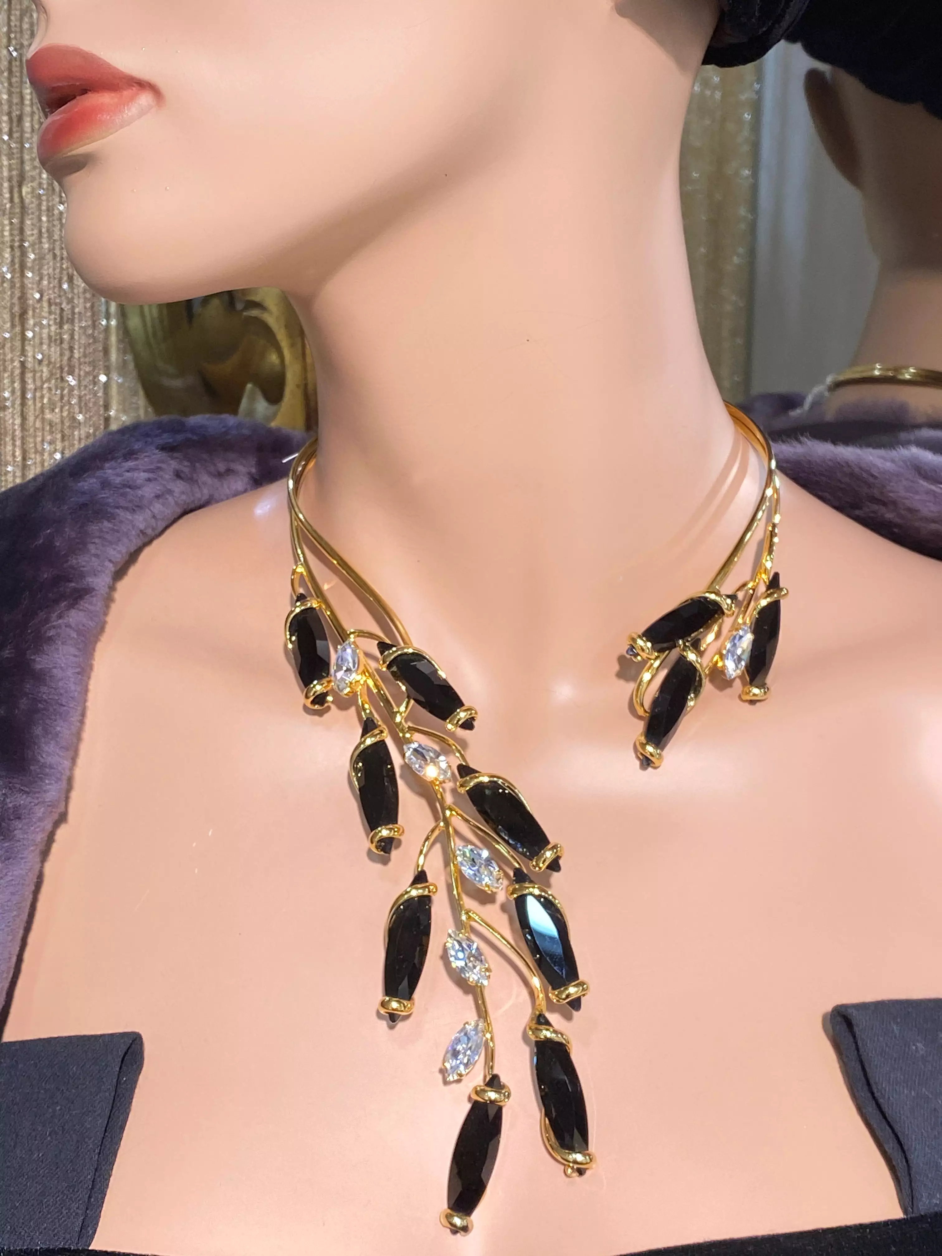 MAXI NECKLACE